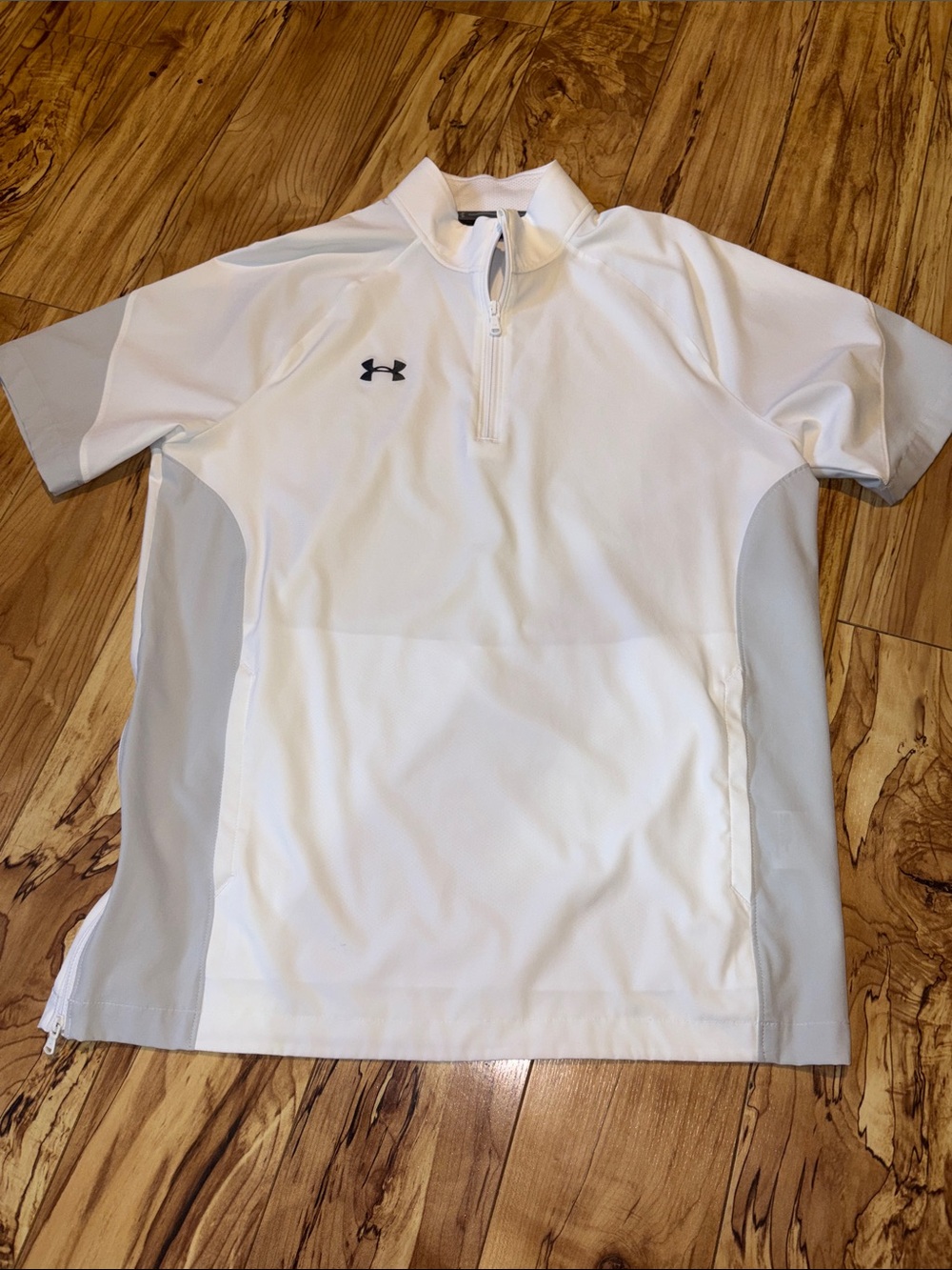 Nwot Under Armour White & Light Gray Short-Sleeve 1/4 Zip Performance Polo